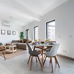 Ptm Riverview T2 Luxe 2nd Floor דירה