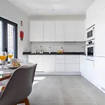 Ptm Riverview T2 Luxe 2nd Floor דירה