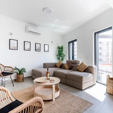 Ptm Riverview T2 Luxe 2nd Floor פורטימאו